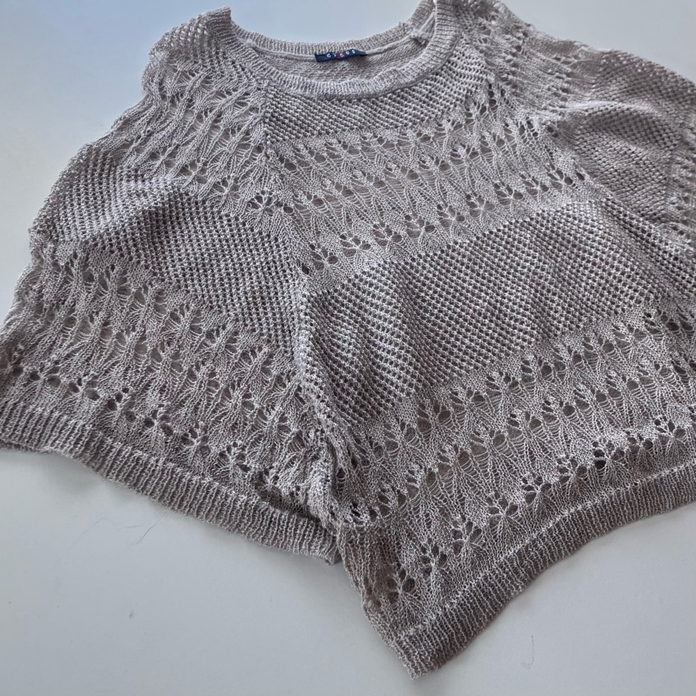 Cyrus Oatmeal Open Knit Poncho Sweater Beige Boho Crochet Style Women’s Medium